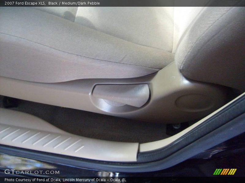 Black / Medium/Dark Pebble 2007 Ford Escape XLS