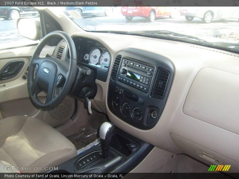 Black / Medium/Dark Pebble 2007 Ford Escape XLS