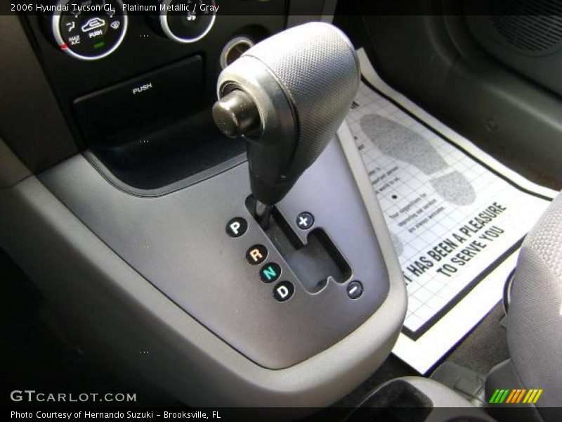 Platinum Metallic / Gray 2006 Hyundai Tucson GL