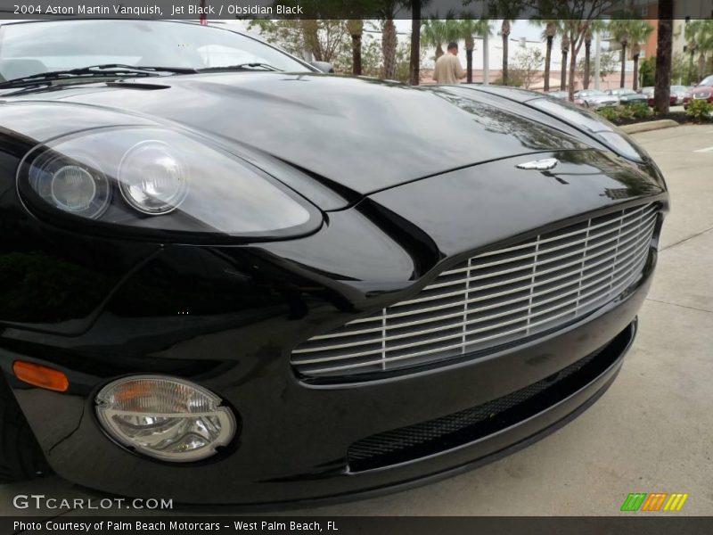 Jet Black / Obsidian Black 2004 Aston Martin Vanquish