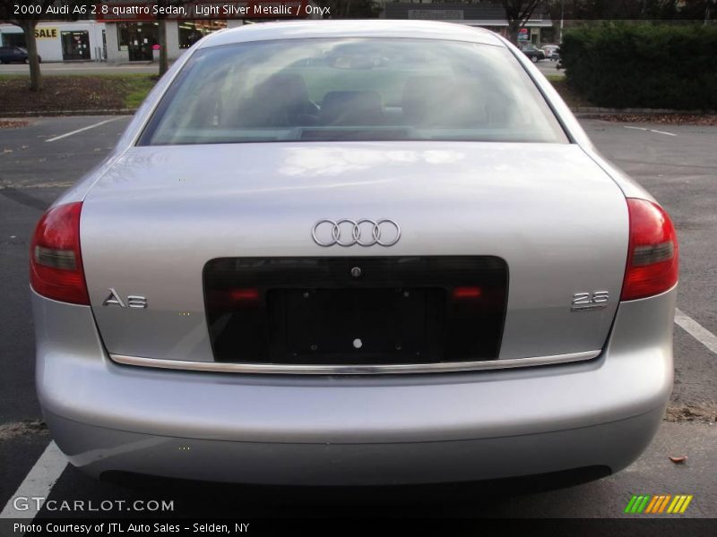 Light Silver Metallic / Onyx 2000 Audi A6 2.8 quattro Sedan