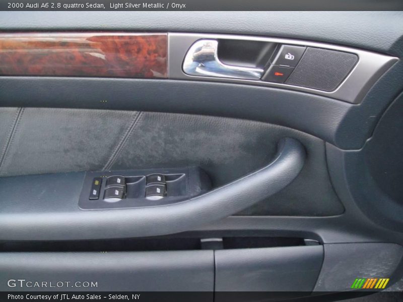Light Silver Metallic / Onyx 2000 Audi A6 2.8 quattro Sedan