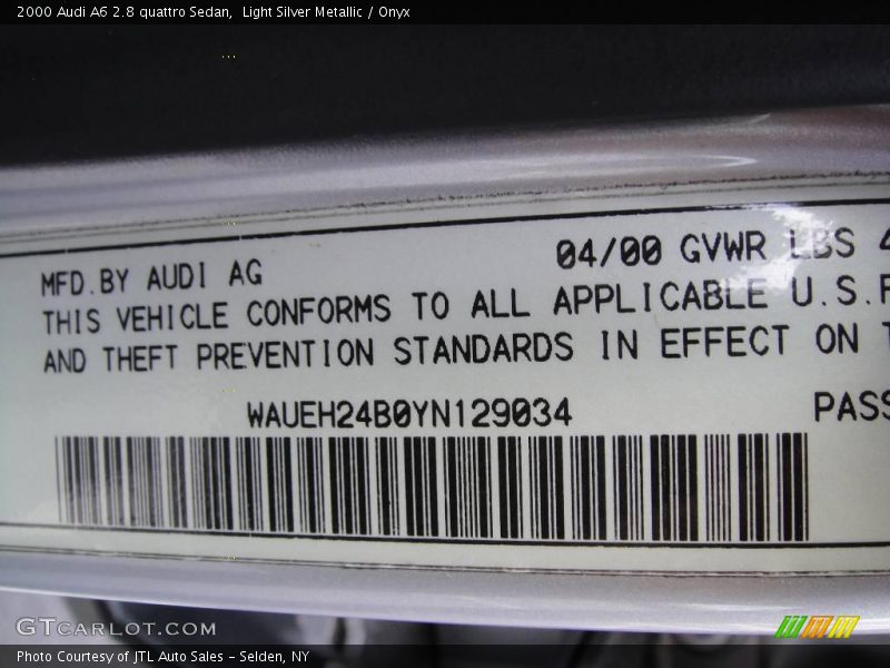 Light Silver Metallic / Onyx 2000 Audi A6 2.8 quattro Sedan