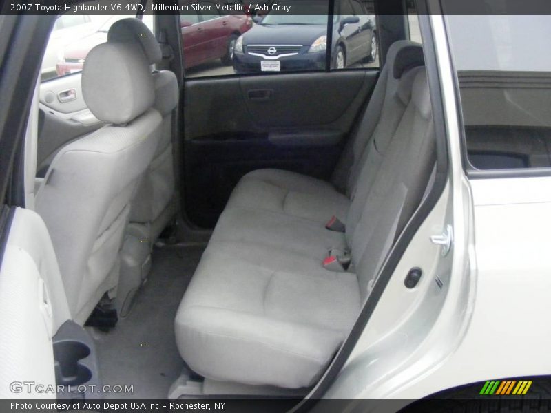 Millenium Silver Metallic / Ash Gray 2007 Toyota Highlander V6 4WD