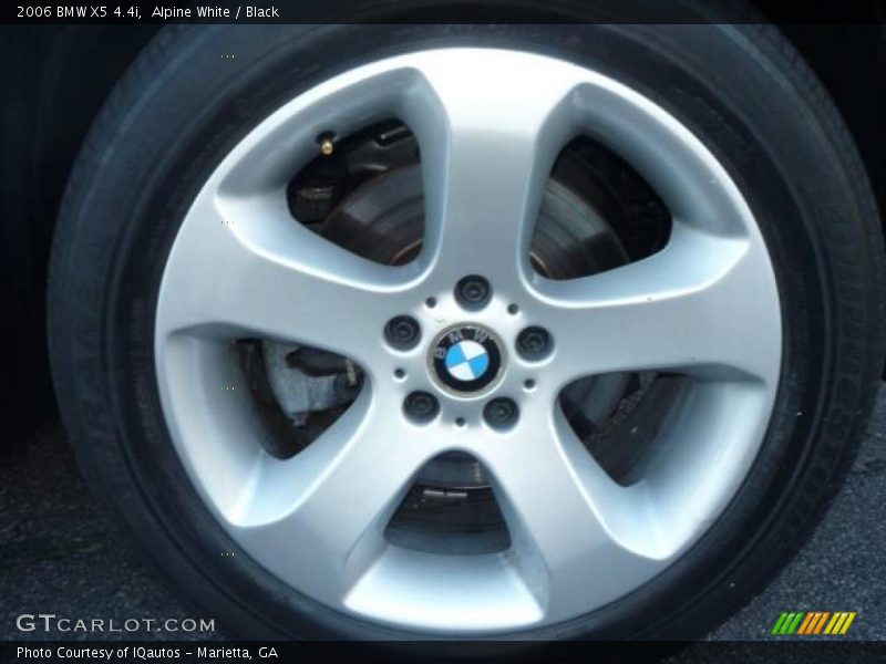 Alpine White / Black 2006 BMW X5 4.4i