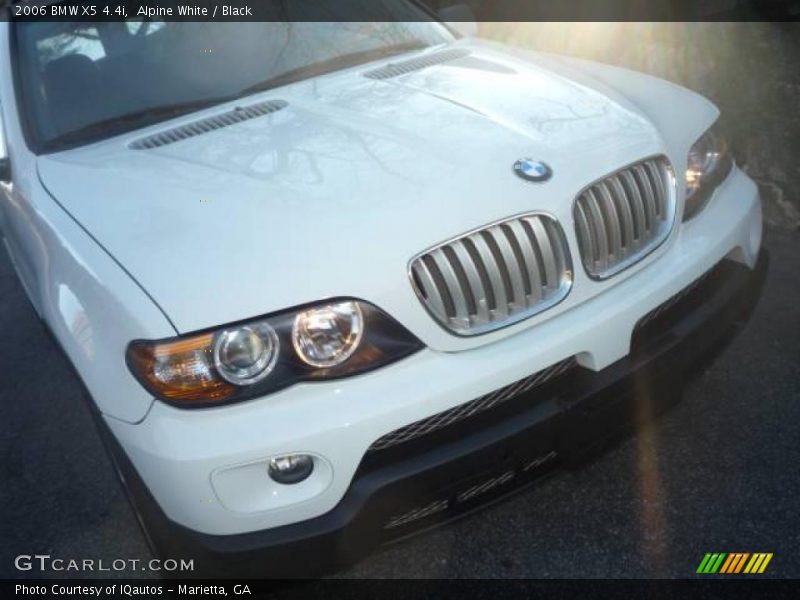 Alpine White / Black 2006 BMW X5 4.4i