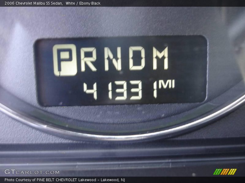 White / Ebony Black 2006 Chevrolet Malibu SS Sedan