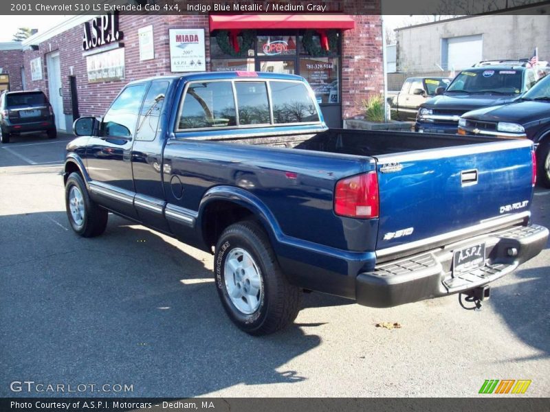 Indigo Blue Metallic / Medium Gray 2001 Chevrolet S10 LS Extended Cab 4x4