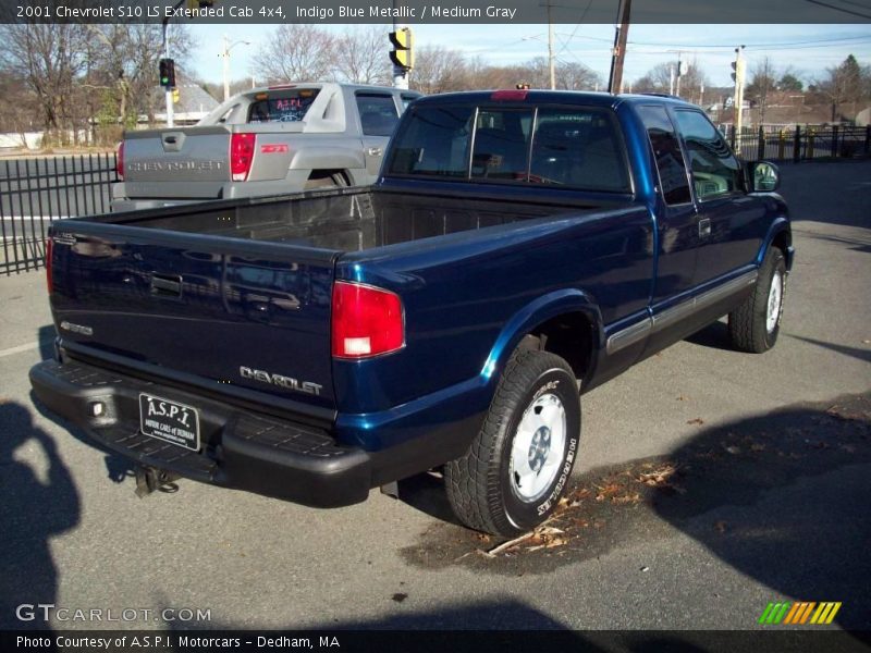 Indigo Blue Metallic / Medium Gray 2001 Chevrolet S10 LS Extended Cab 4x4