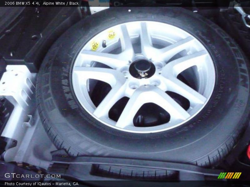 Alpine White / Black 2006 BMW X5 4.4i