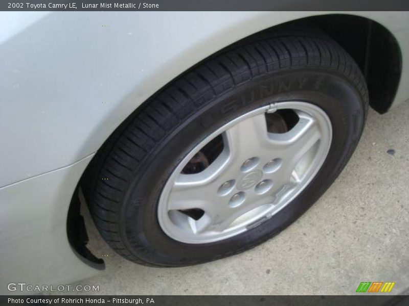 Lunar Mist Metallic / Stone 2002 Toyota Camry LE