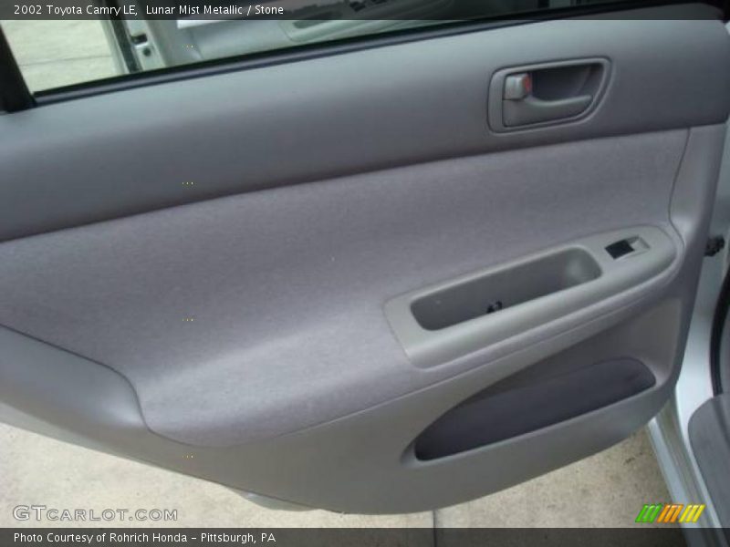Lunar Mist Metallic / Stone 2002 Toyota Camry LE
