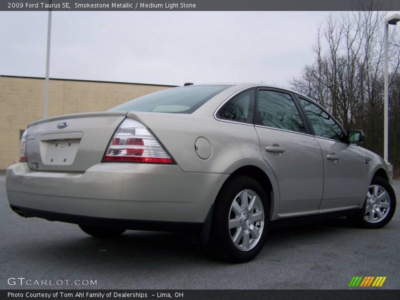 Smokestone Metallic / Medium Light Stone 2009 Ford Taurus SE