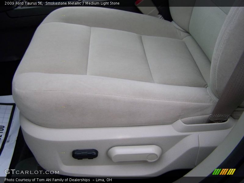 Smokestone Metallic / Medium Light Stone 2009 Ford Taurus SE