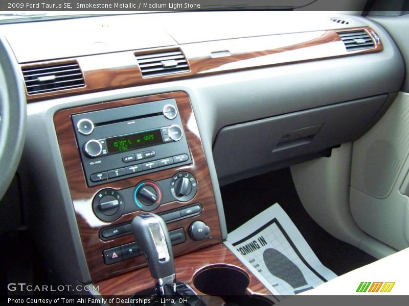 Smokestone Metallic / Medium Light Stone 2009 Ford Taurus SE