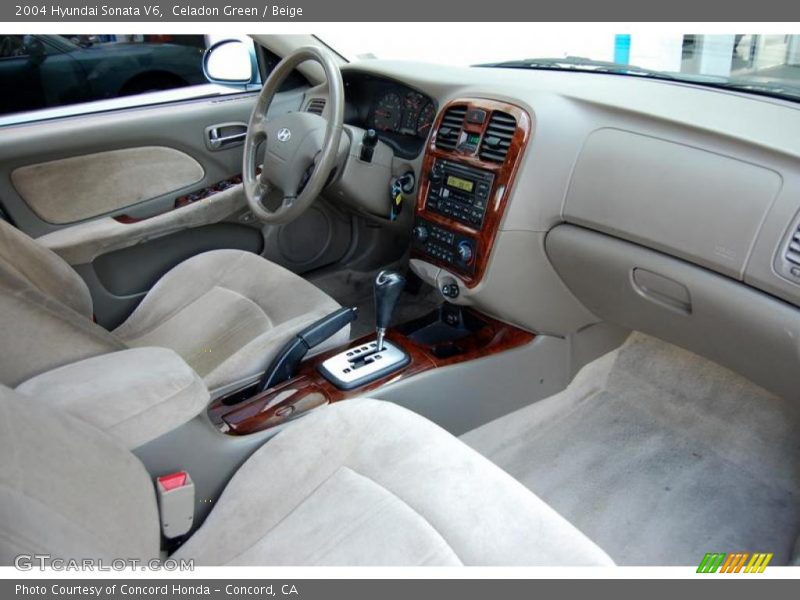 Celadon Green / Beige 2004 Hyundai Sonata V6