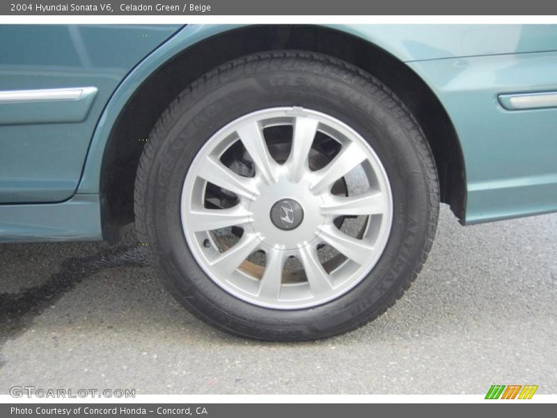 Celadon Green / Beige 2004 Hyundai Sonata V6