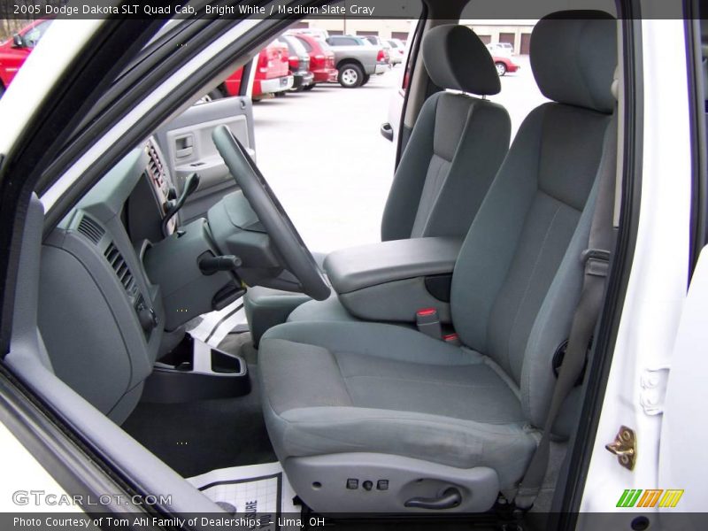 Bright White / Medium Slate Gray 2005 Dodge Dakota SLT Quad Cab