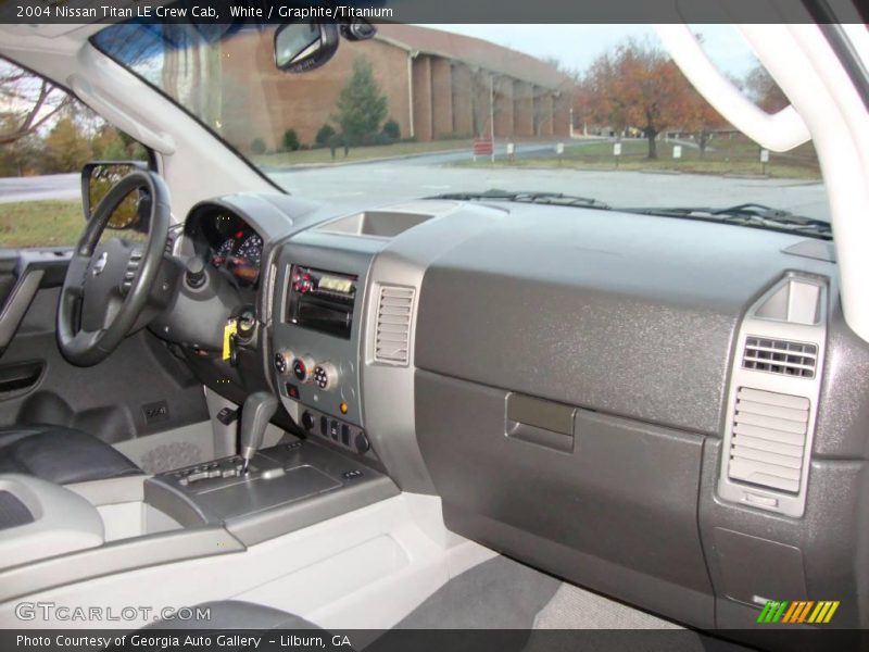 White / Graphite/Titanium 2004 Nissan Titan LE Crew Cab