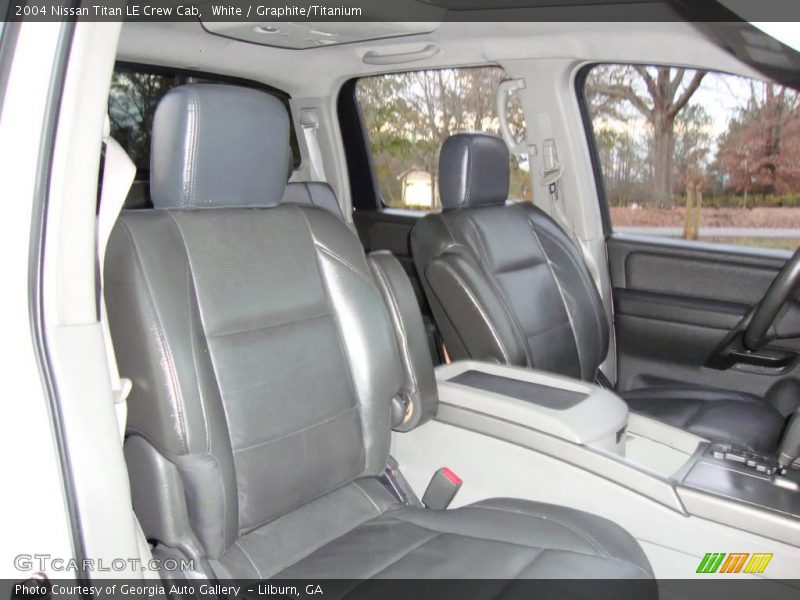 White / Graphite/Titanium 2004 Nissan Titan LE Crew Cab