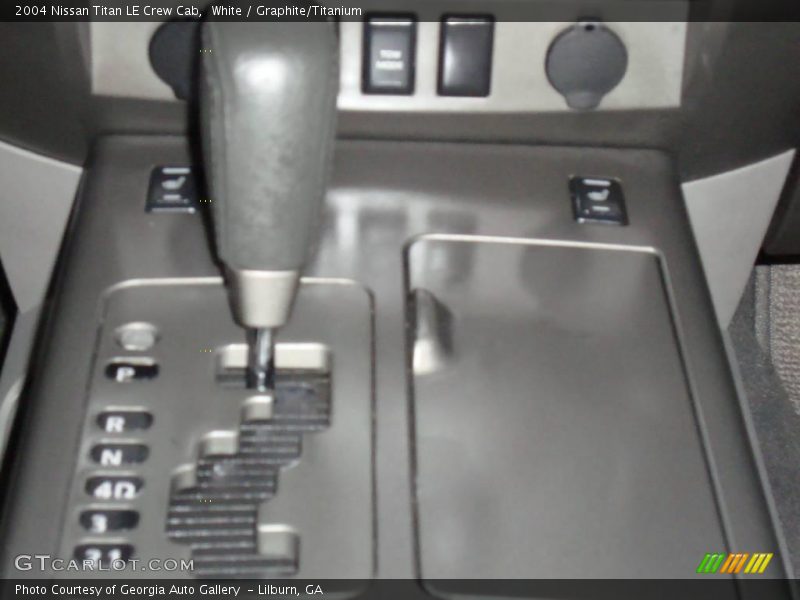 White / Graphite/Titanium 2004 Nissan Titan LE Crew Cab