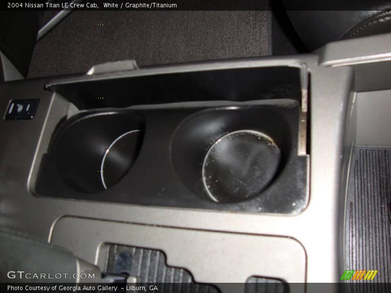 White / Graphite/Titanium 2004 Nissan Titan LE Crew Cab