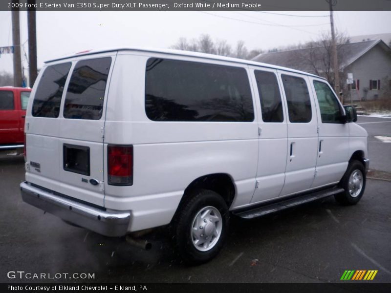 Oxford White / Medium Pebble 2009 Ford E Series Van E350 Super Duty XLT Passenger