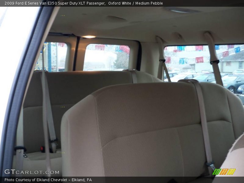 Oxford White / Medium Pebble 2009 Ford E Series Van E350 Super Duty XLT Passenger
