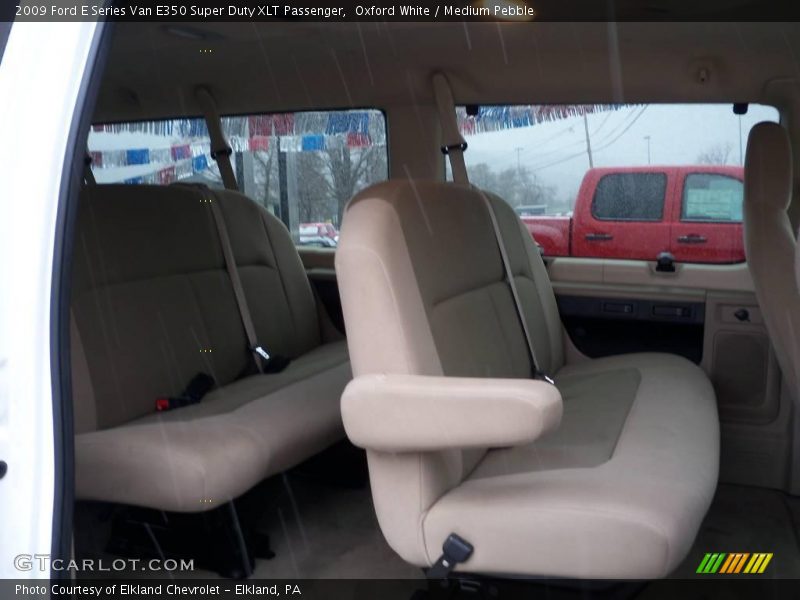 Oxford White / Medium Pebble 2009 Ford E Series Van E350 Super Duty XLT Passenger