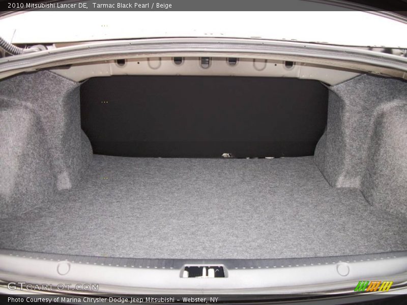 Tarmac Black Pearl / Beige 2010 Mitsubishi Lancer DE