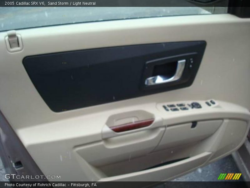 Sand Storm / Light Neutral 2005 Cadillac SRX V6