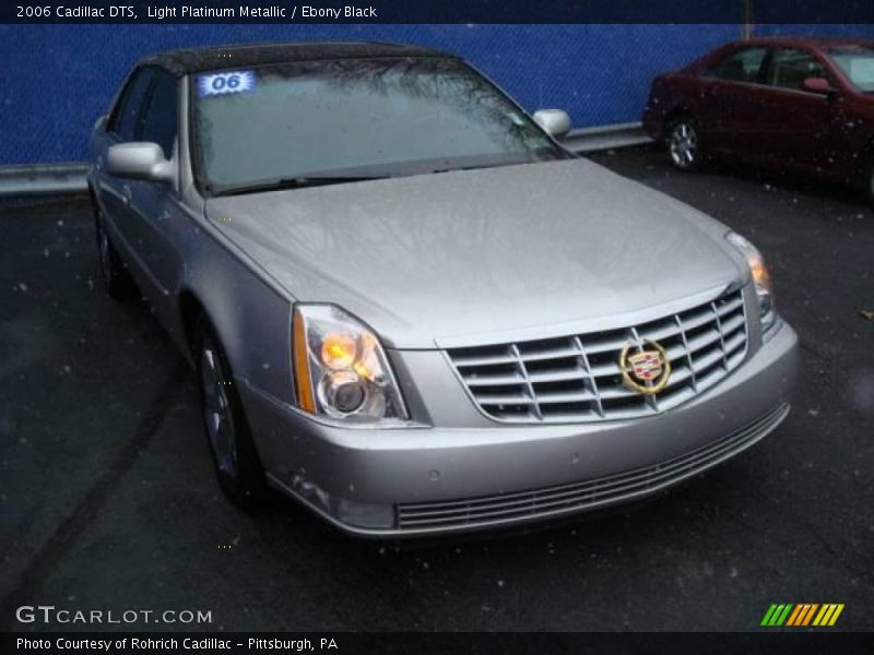 Light Platinum Metallic / Ebony Black 2006 Cadillac DTS