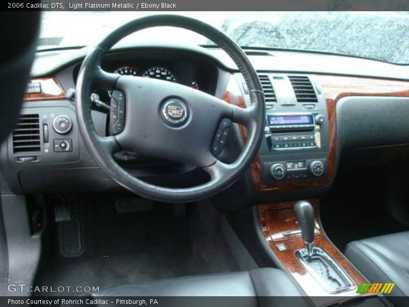 Light Platinum Metallic / Ebony Black 2006 Cadillac DTS