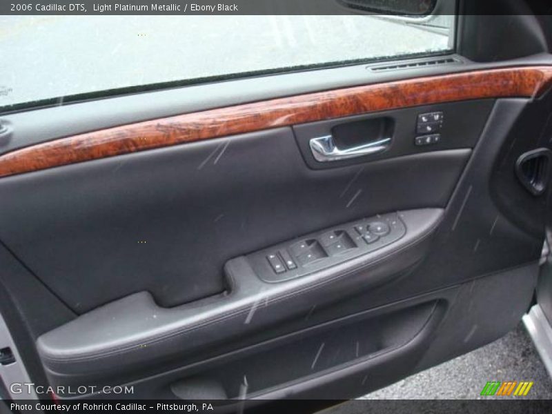 Light Platinum Metallic / Ebony Black 2006 Cadillac DTS