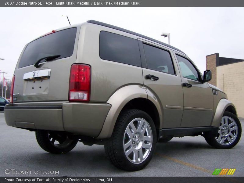 Light Khaki Metallic / Dark Khaki/Medium Khaki 2007 Dodge Nitro SLT 4x4