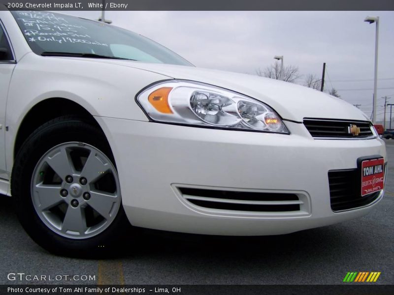 White / Ebony 2009 Chevrolet Impala LT