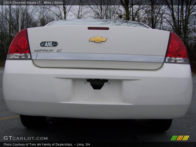 White / Ebony 2009 Chevrolet Impala LT