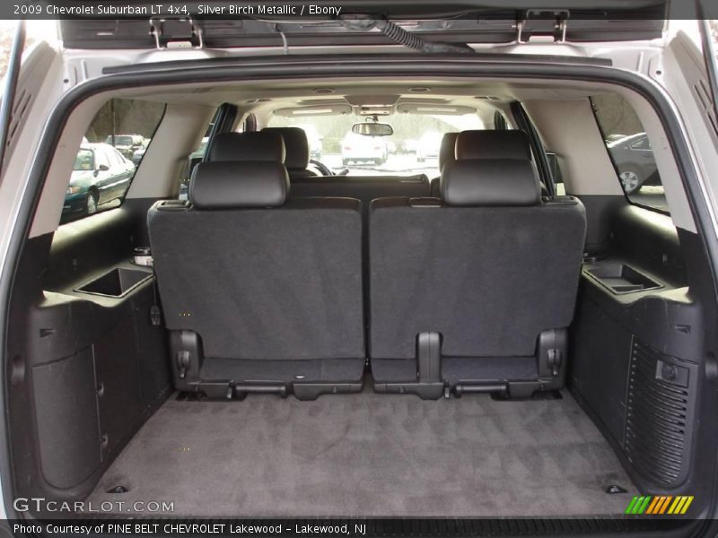 Silver Birch Metallic / Ebony 2009 Chevrolet Suburban LT 4x4