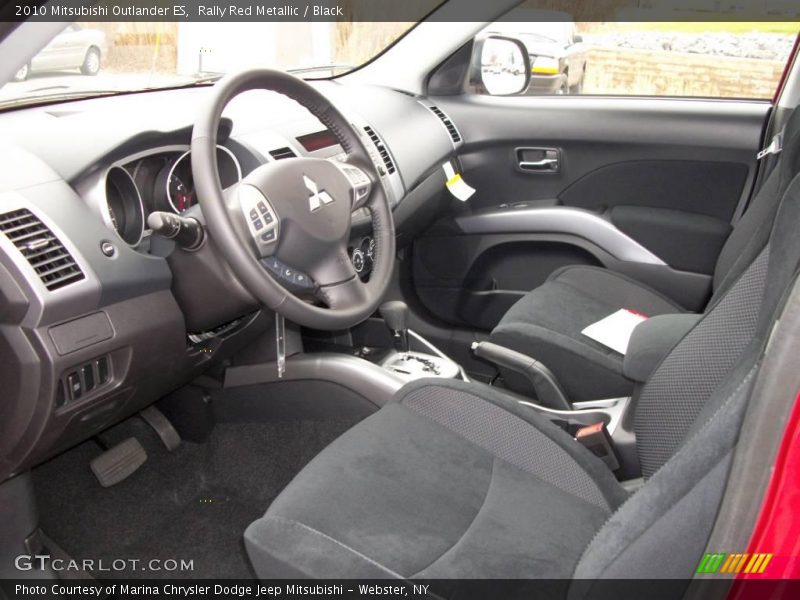 Rally Red Metallic / Black 2010 Mitsubishi Outlander ES