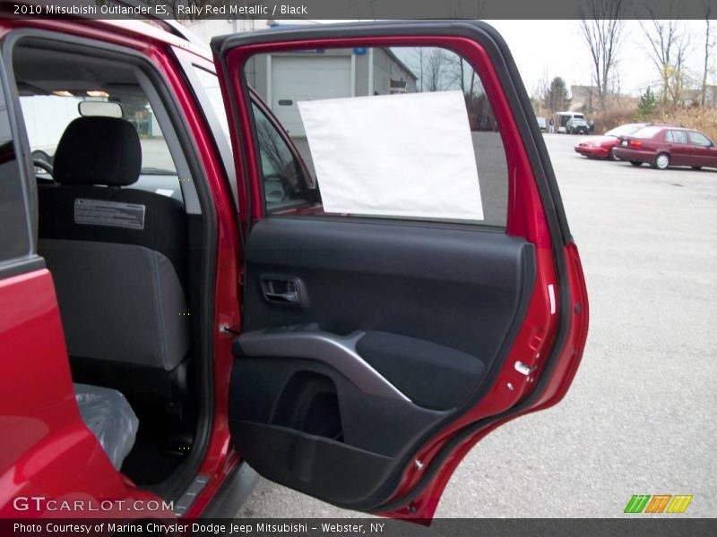 Rally Red Metallic / Black 2010 Mitsubishi Outlander ES