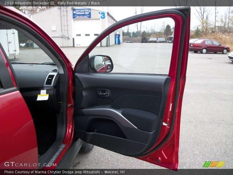 Rally Red Metallic / Black 2010 Mitsubishi Outlander ES