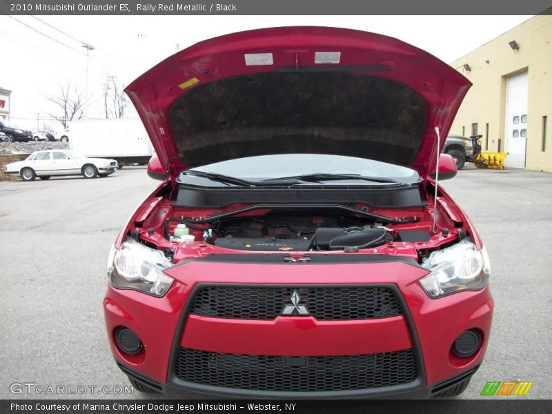 Rally Red Metallic / Black 2010 Mitsubishi Outlander ES