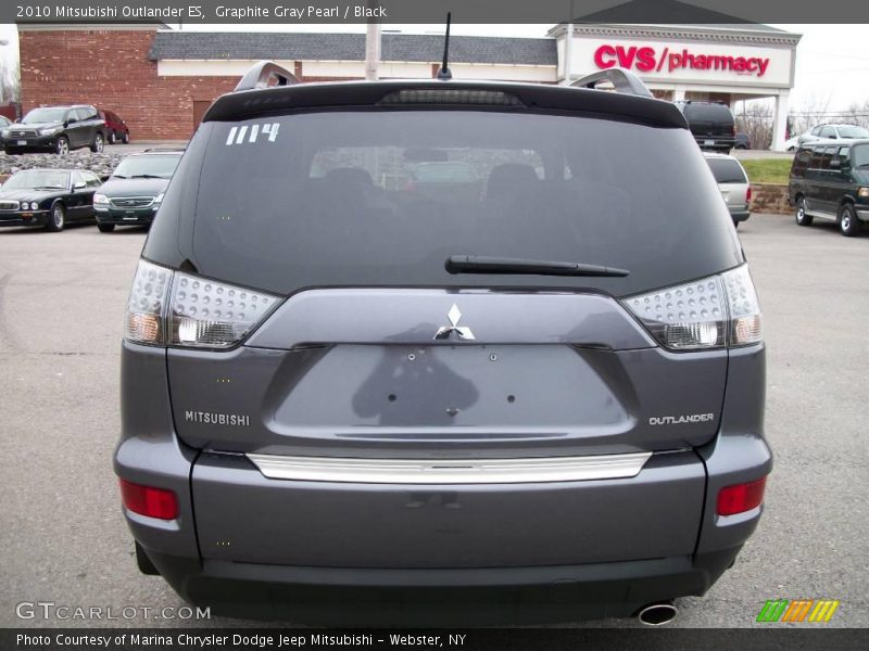 Graphite Gray Pearl / Black 2010 Mitsubishi Outlander ES