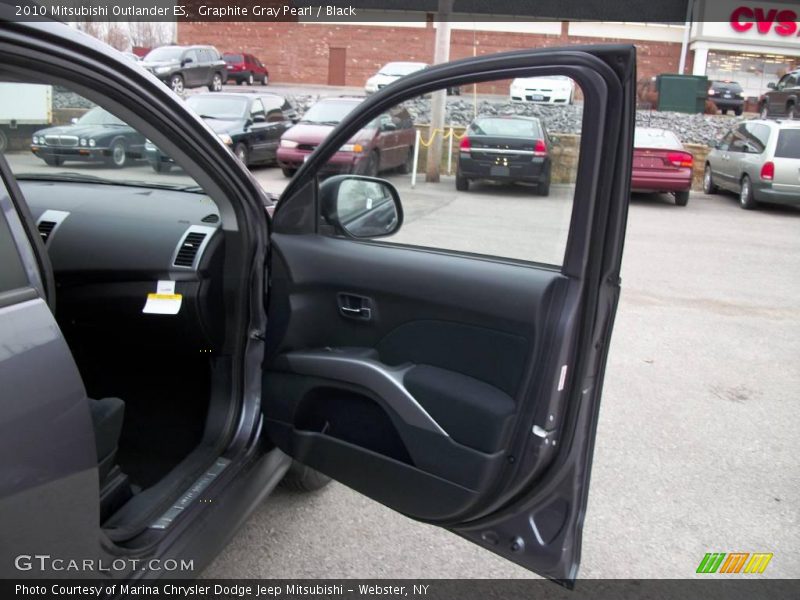 Graphite Gray Pearl / Black 2010 Mitsubishi Outlander ES