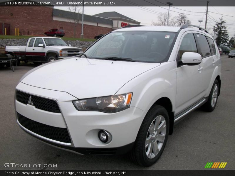 Diamond White Pearl / Black 2010 Mitsubishi Outlander SE 4WD