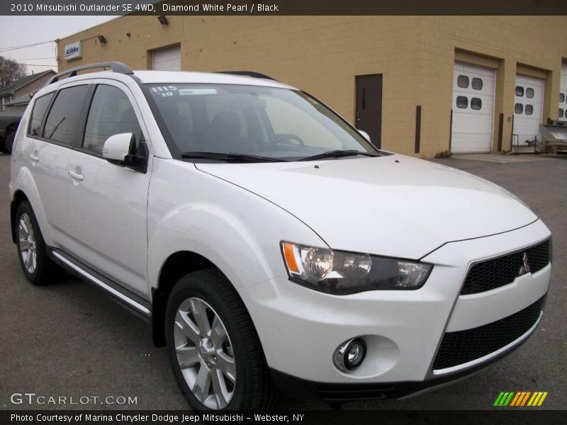 Diamond White Pearl / Black 2010 Mitsubishi Outlander SE 4WD