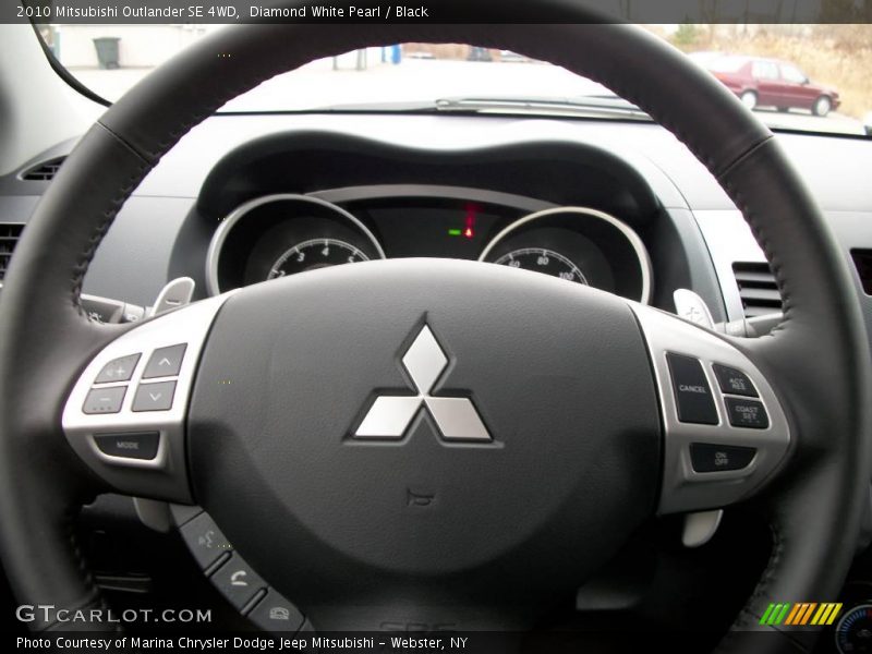 Diamond White Pearl / Black 2010 Mitsubishi Outlander SE 4WD