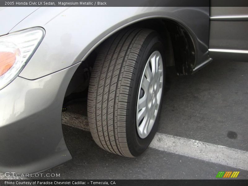 Magnesium Metallic / Black 2005 Honda Civic LX Sedan