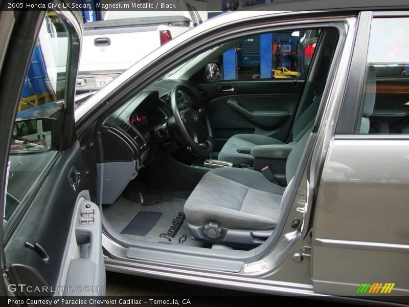 Magnesium Metallic / Black 2005 Honda Civic LX Sedan