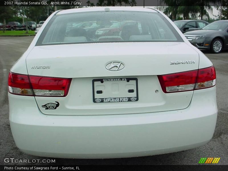 Arctic White / Gray 2007 Hyundai Sonata GLS